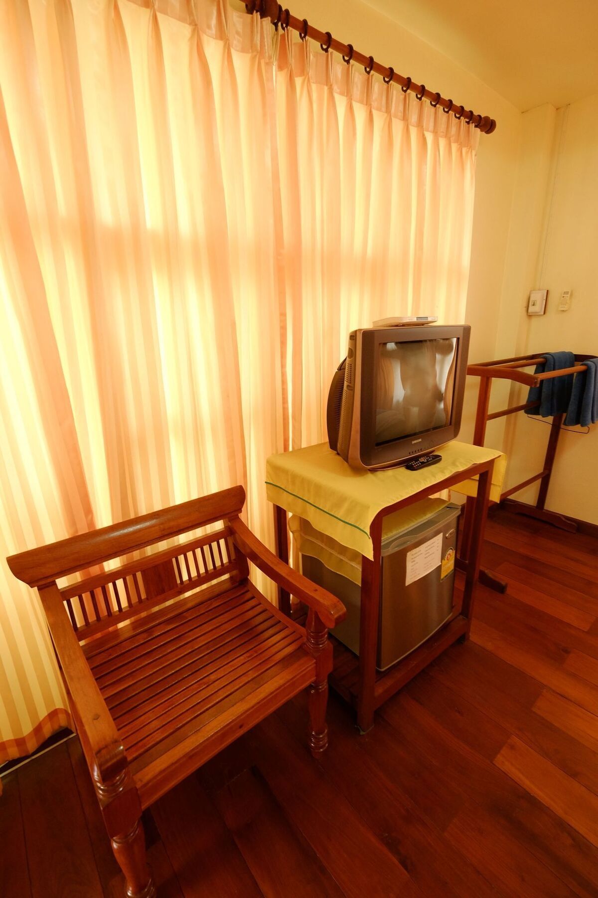 Huen Kham Kong Guesthouse Meszariang Kültér fotó